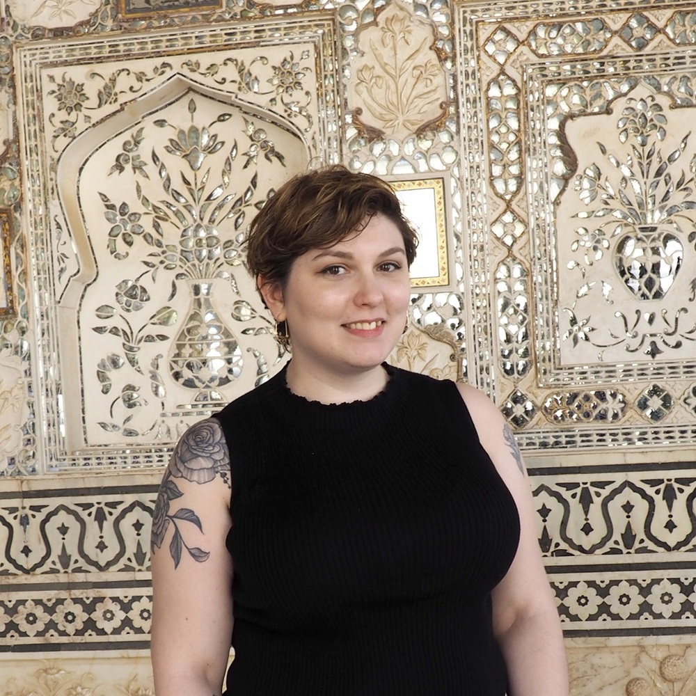 Meet your Posher, Sarah louise